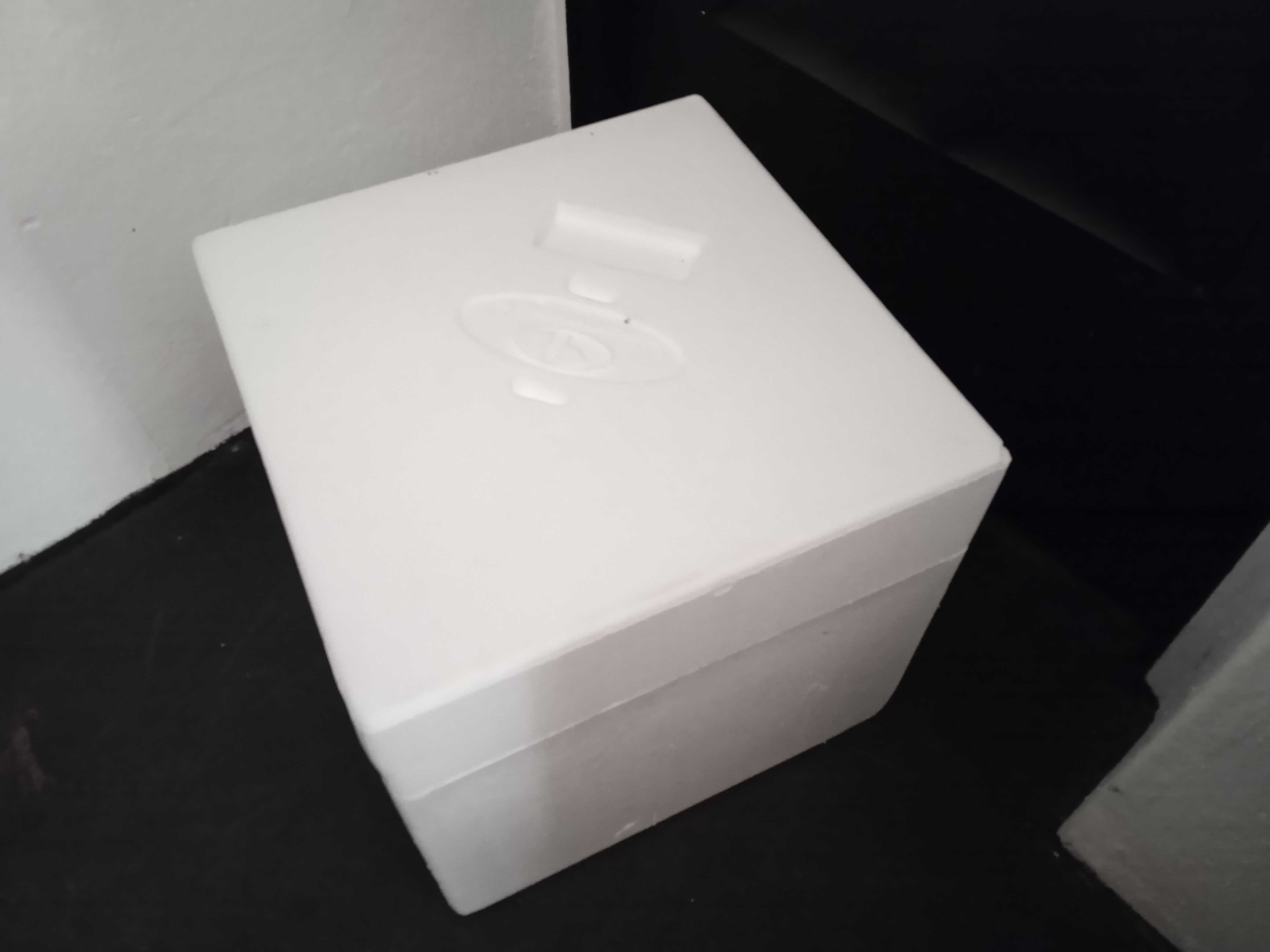 Solidny termobox lodówka pojemnik transportowy 30x30 ścianka 6cm