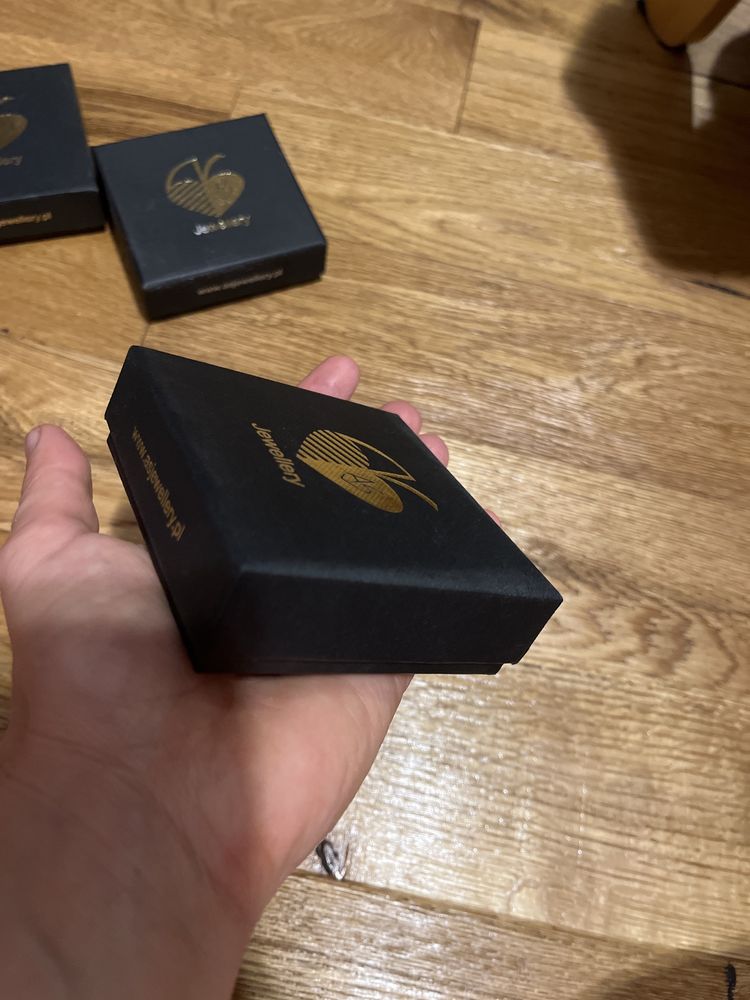 Pudełka pudełeczka na biżuterię