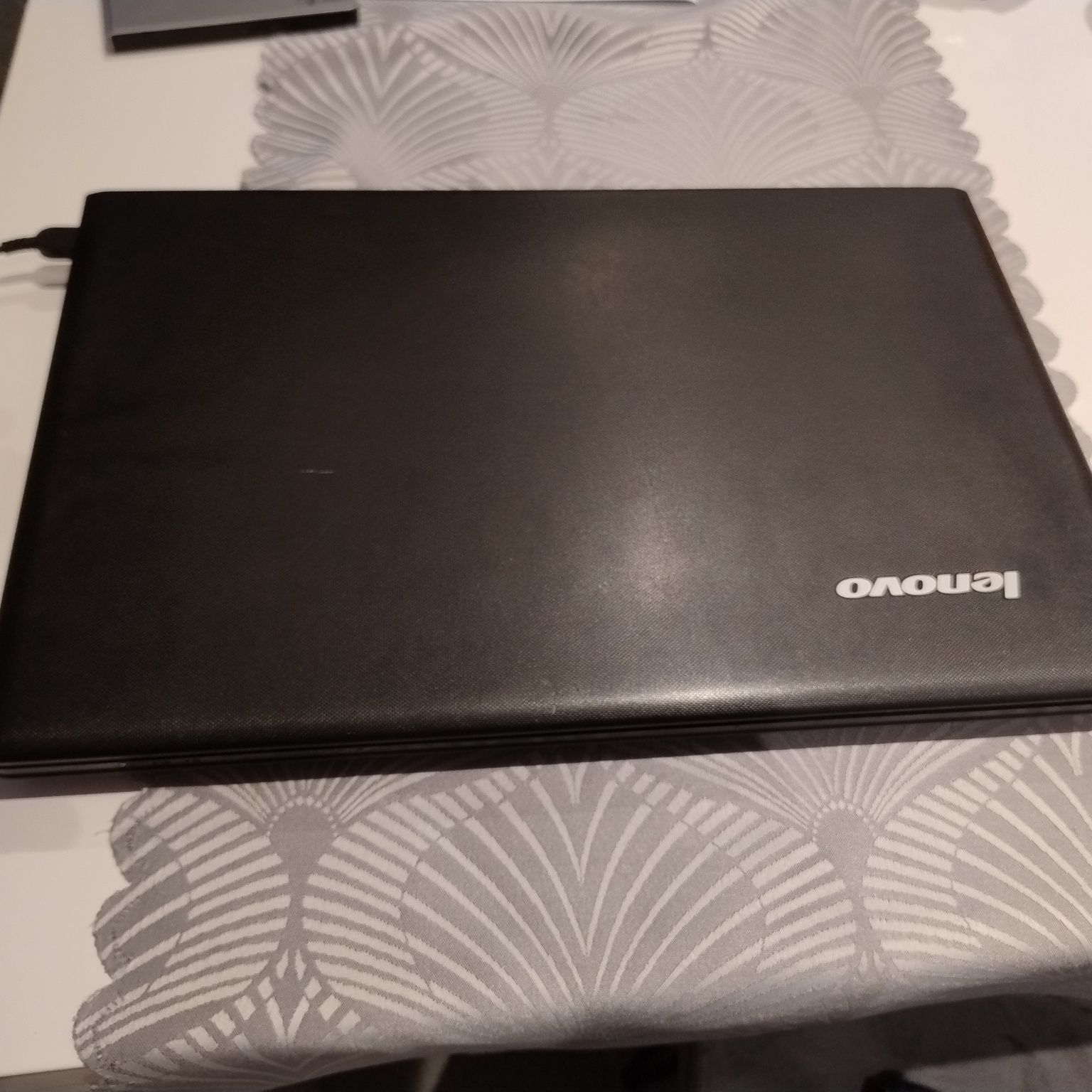 Lenovo i3 - 3110M  128/8/ 17"
