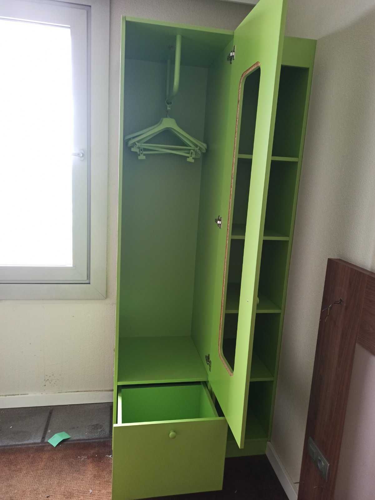 Szafka z półkami wraz z szafką z szufladą (do 10 szt.)