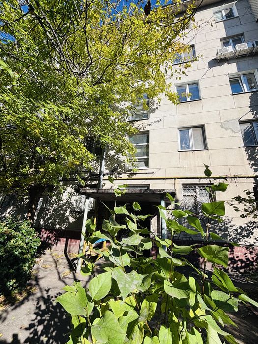 Продам 1 ком. квартиру Среднефонтанская ул. Кирпичный дом