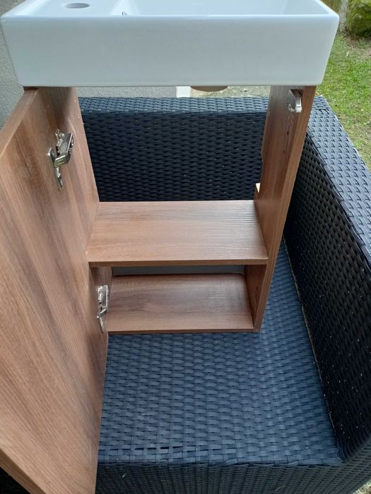 Szafka z umywalką łazienkowa 60/40/22 cm