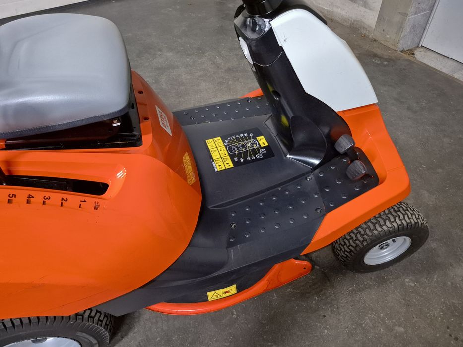 Kosiarka traktorek viking stihl  RT4082