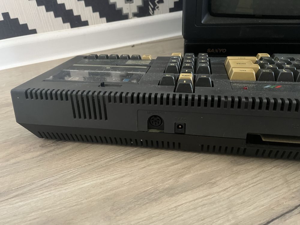 Komputer Amstrad SCHNEIDER CPC 464 - zestaw