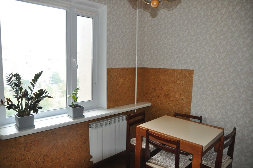 Продаж 2-кімнатної квартири вул. С. Олійника