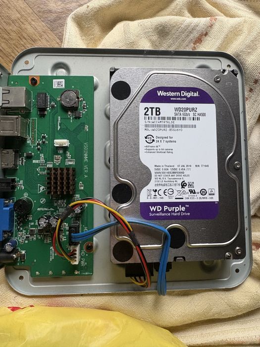 Zetpro Відеоспостереження  hdd 2 tb та 6 ip full hd камер