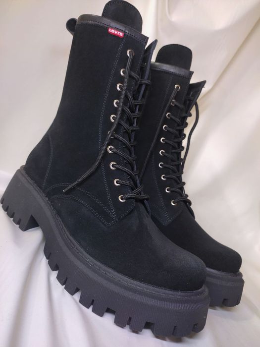 Жіночі шкіряні черевики на вовні