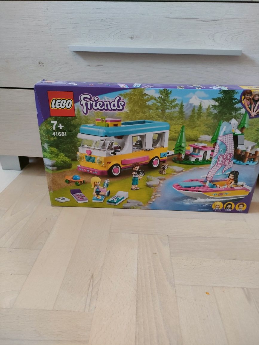 LEGO Friends 41681 Mikrobus kempingowy i żaglówka (używany)
