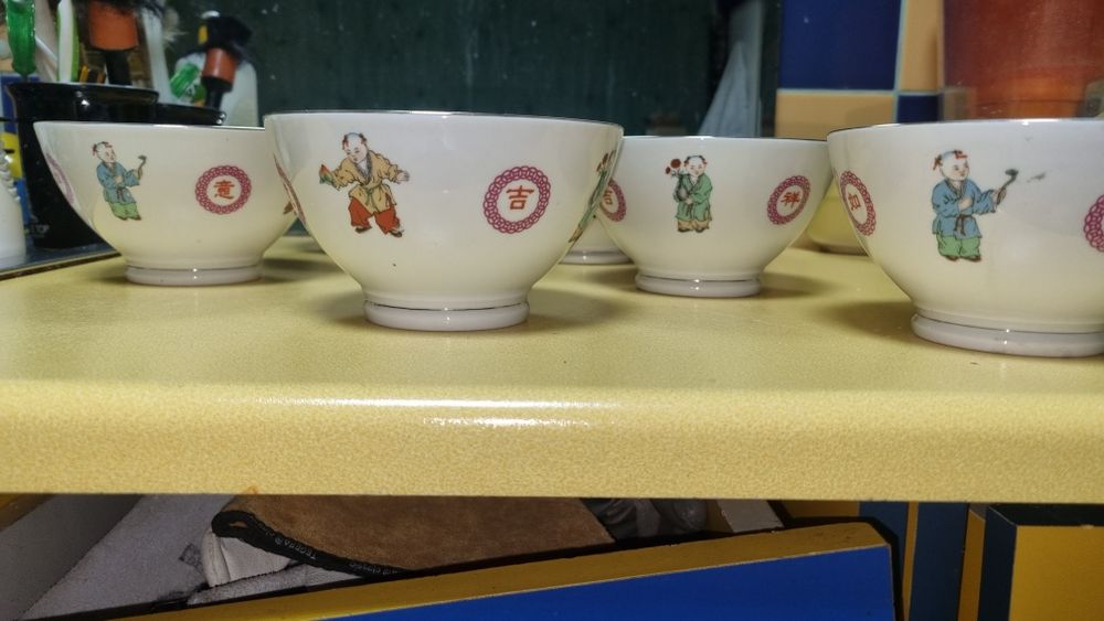 Chińskie miseczki porcelanowe