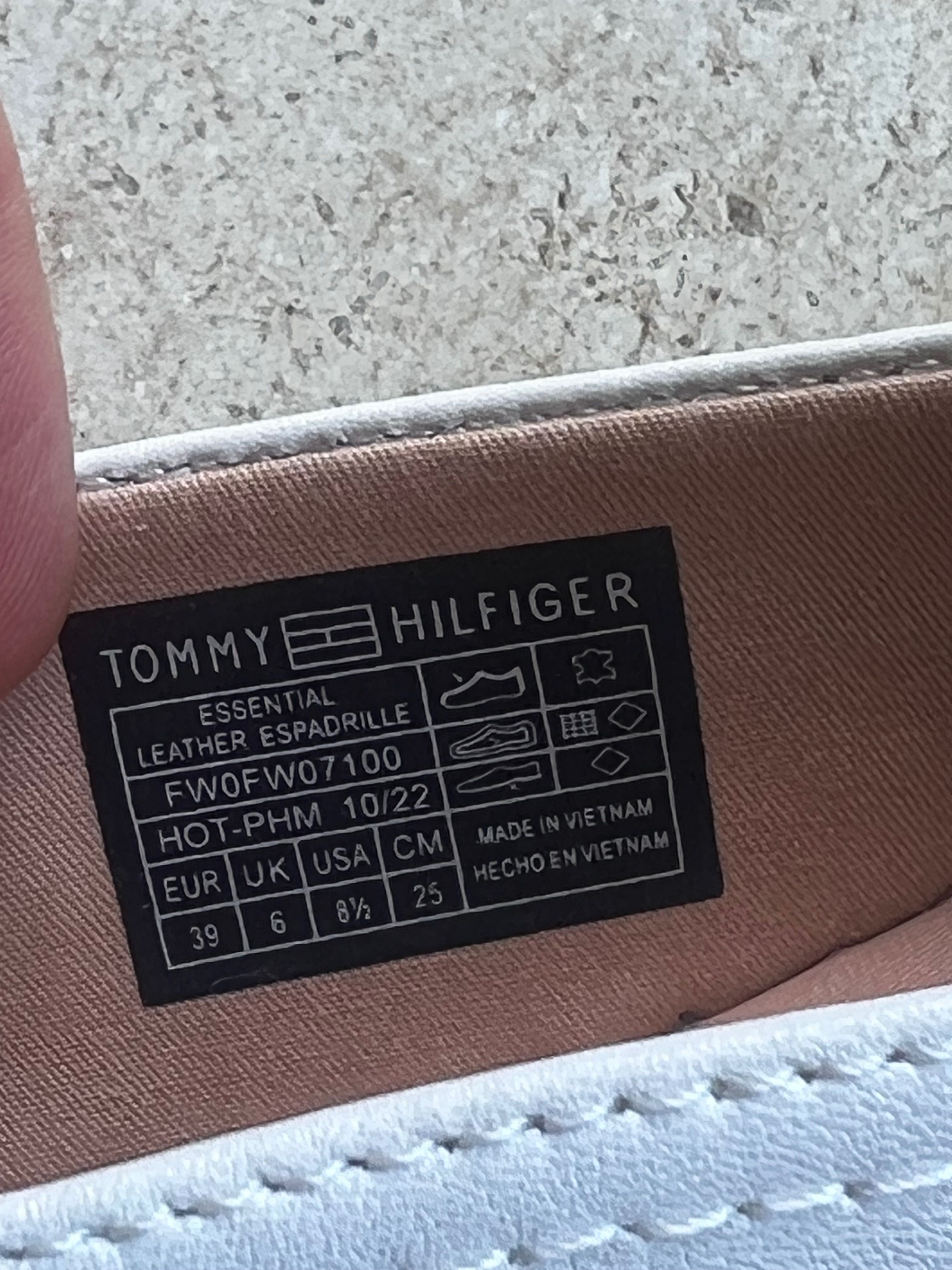 Еспадрилі Tommy Hilfiger 39 розмір (оригінал). Шкіряні.