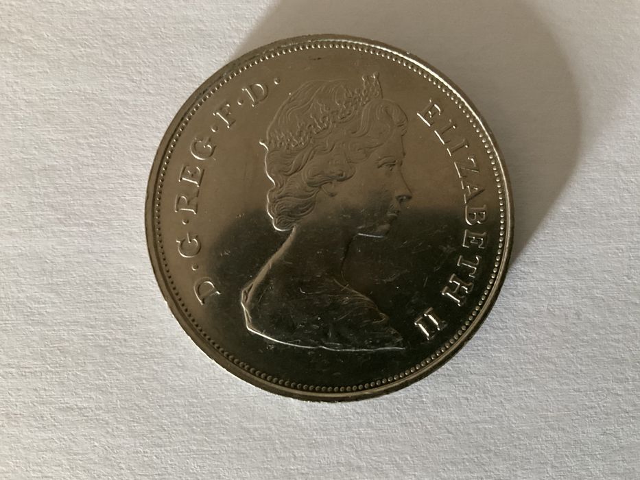 Moeda em prata comemorativa do casamento do Rei Carlos III com Diana