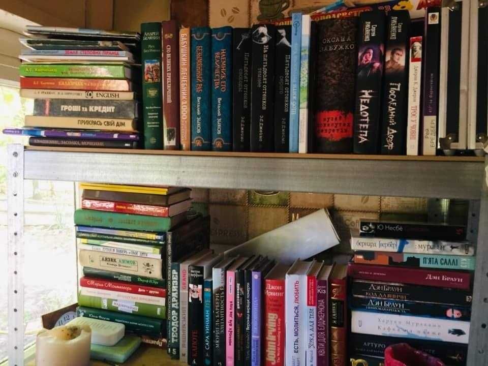 Вивезу бібліотеку, архів, макулатуру з квартири, будинку