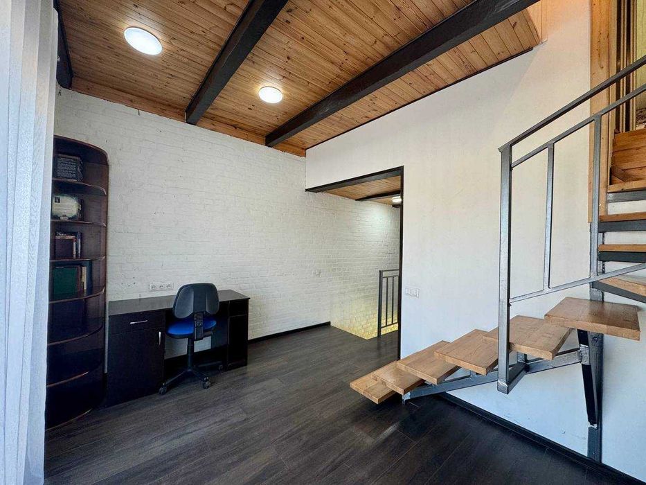 Оренда таунхаусу, Гатне