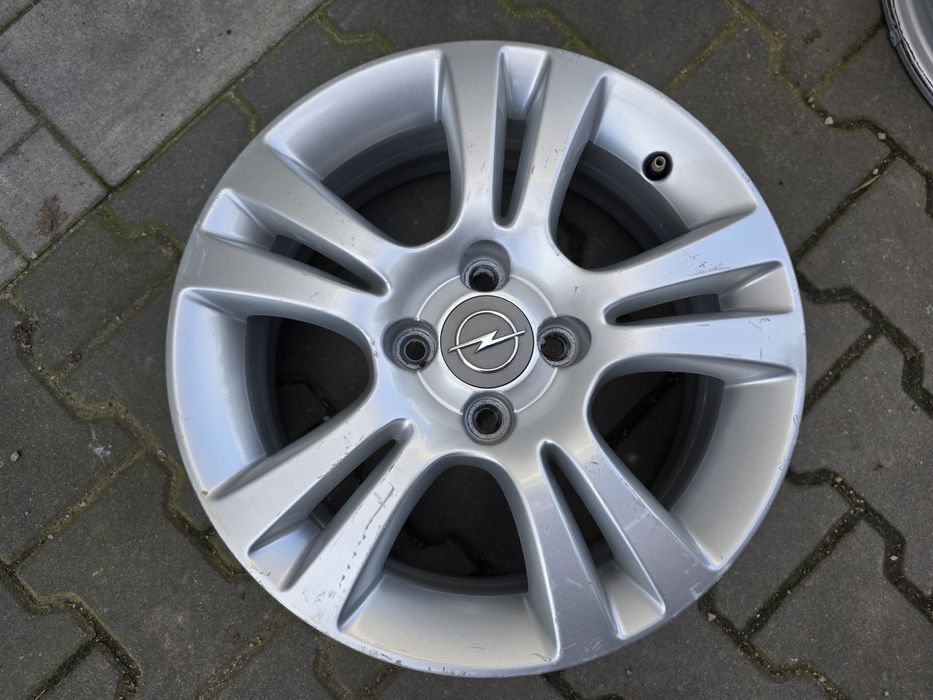 Felgi Aluminiowe 15 Opel Corsa Et39