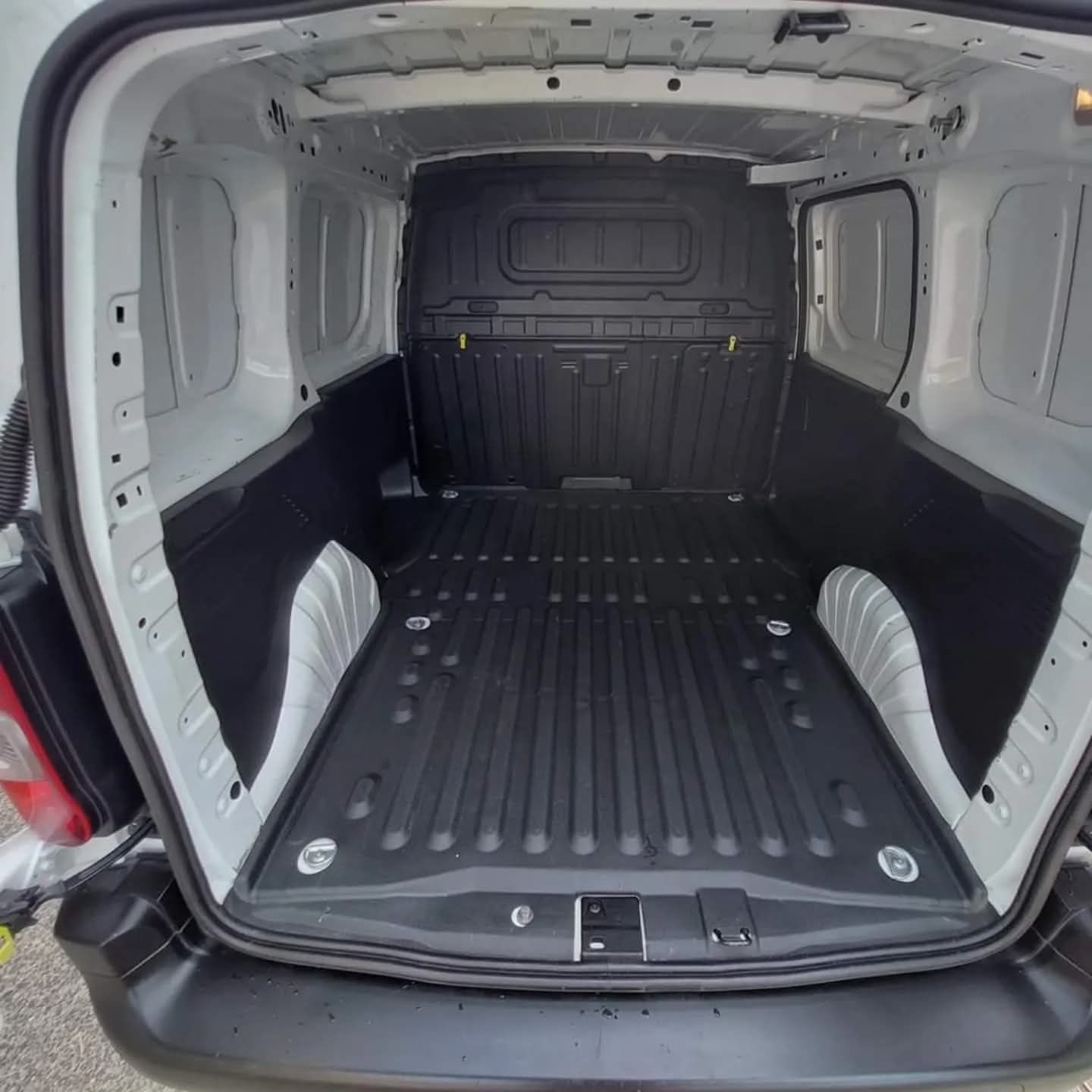 Opel Combo - 2021 | 110.000KM | GARANTIA | 3 LUG.
