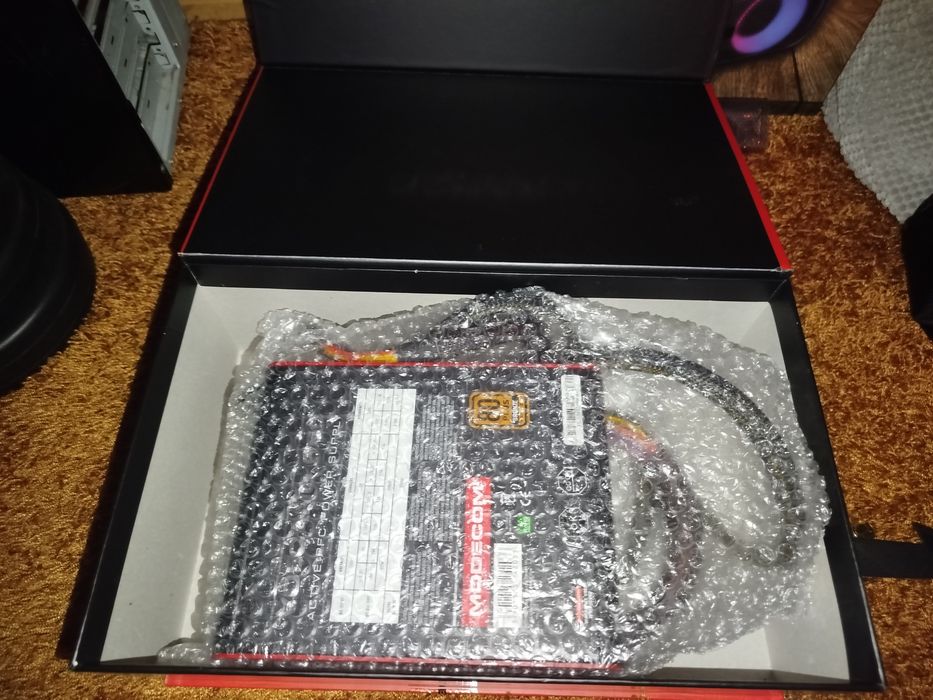 Zasilacz Modecom volcano używany 80+ bronze