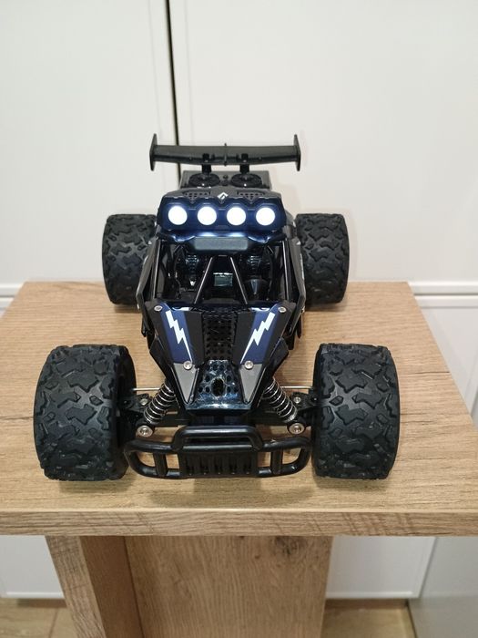 Samochód zdalnie sterowany