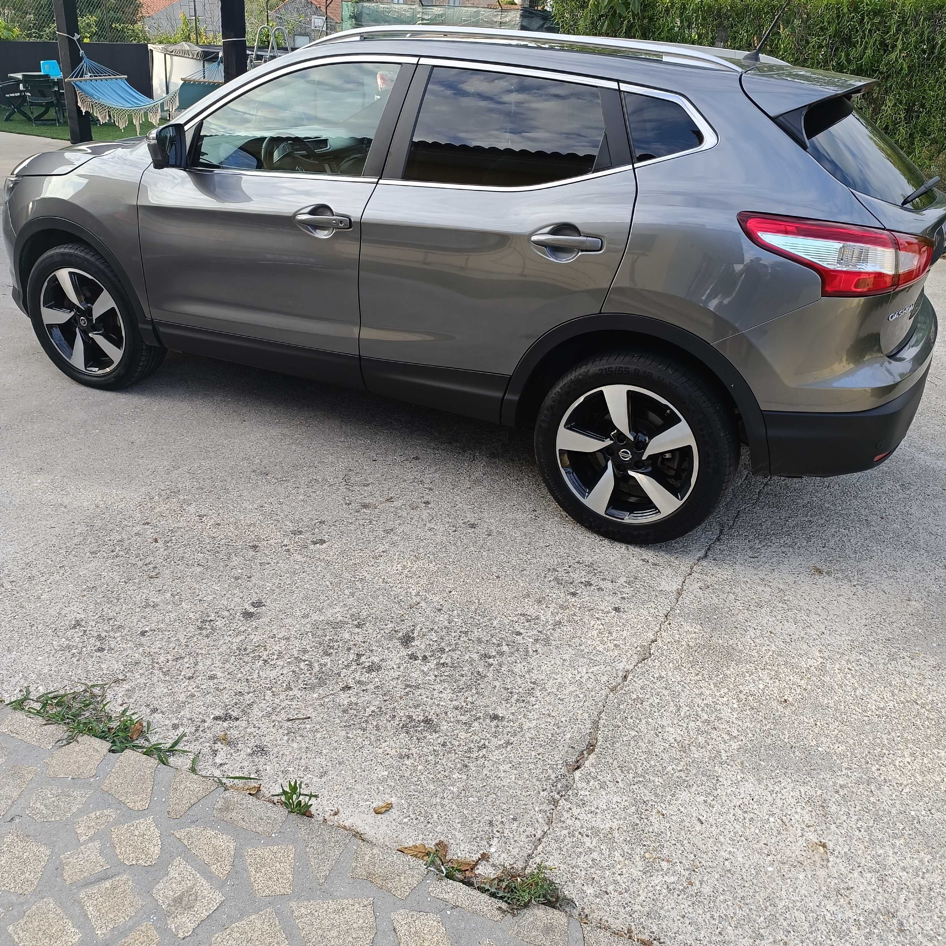 Oportunidade para revenda apenas 111000 km Nissan qashqai 1600 diesel