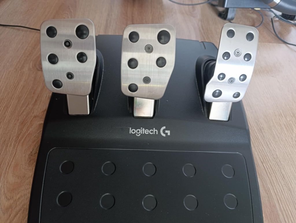 Zestaw kierownica Logitech g920
