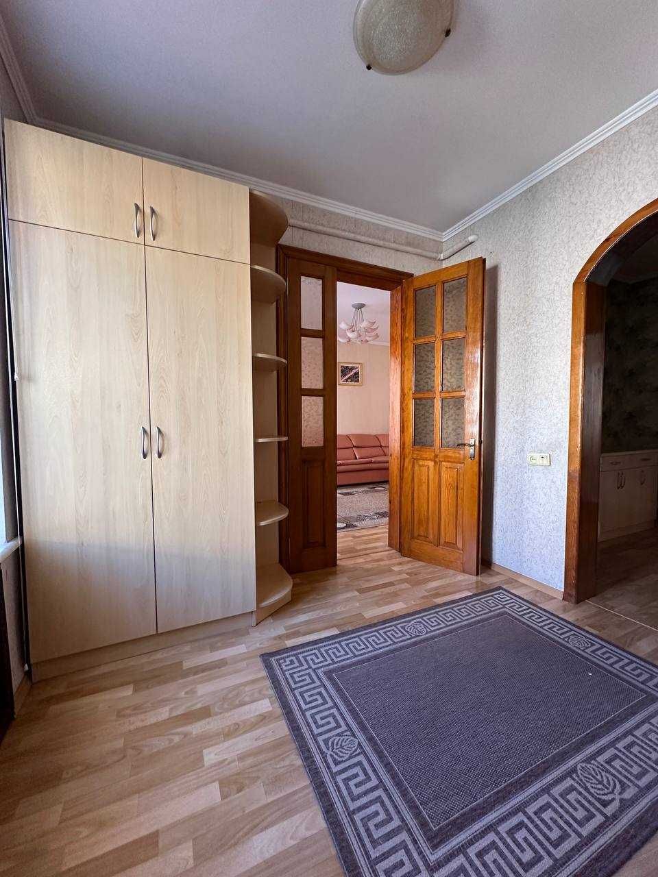 Продам 2-х комнатную квартиру возле моря. Парк  Шевченко. ул.Канатная
