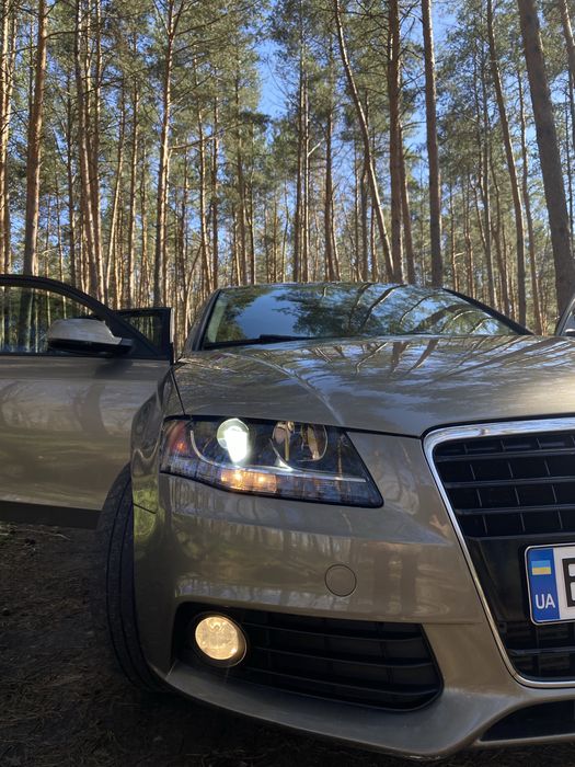 Audi a4 b8 2010г