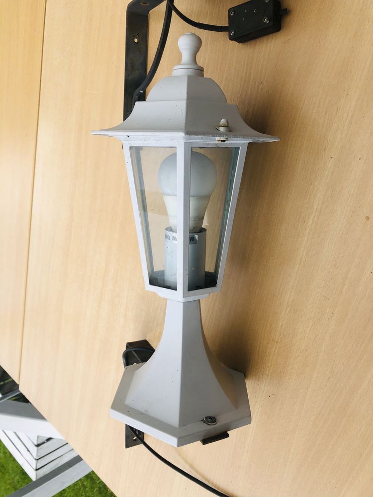 Lampa zewnętrzna