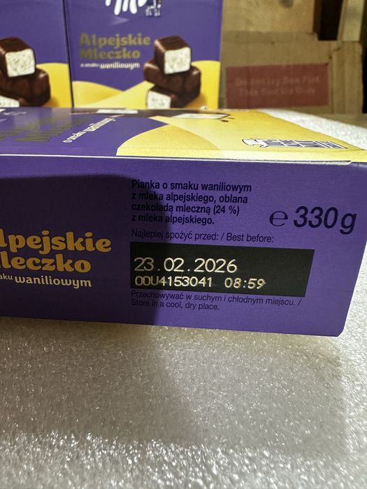 Цукерки Milka 330 г. Пташине молоко Швейцарія