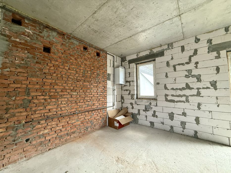 Продам будинок в мальовничій місцевості під Києвом