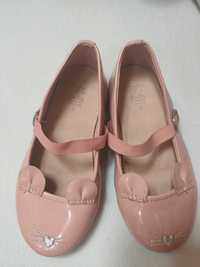 Buty lakierki ZARA różowe 23 eleganckie