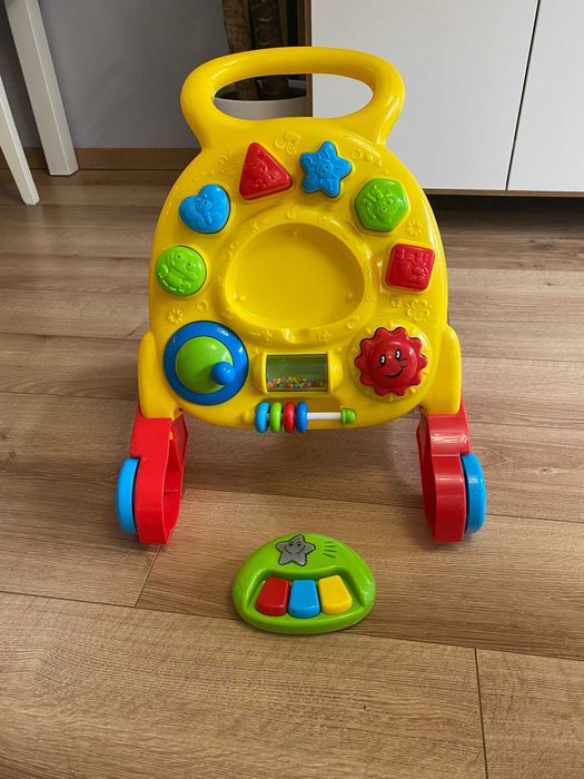 Interaktywny chodzik dla dziecka
