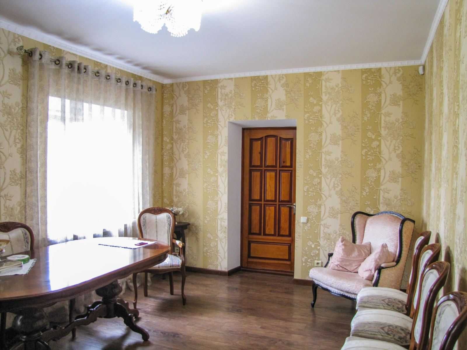 Продам элитный 2-х эт. дом в ЦЕНТРЕ Шевченковского района.