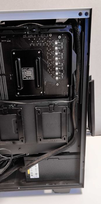 Komputer gamingowy/do grafiki [Ryzen 5] [GTX 1650] [32GB RAM] [8,5TB]