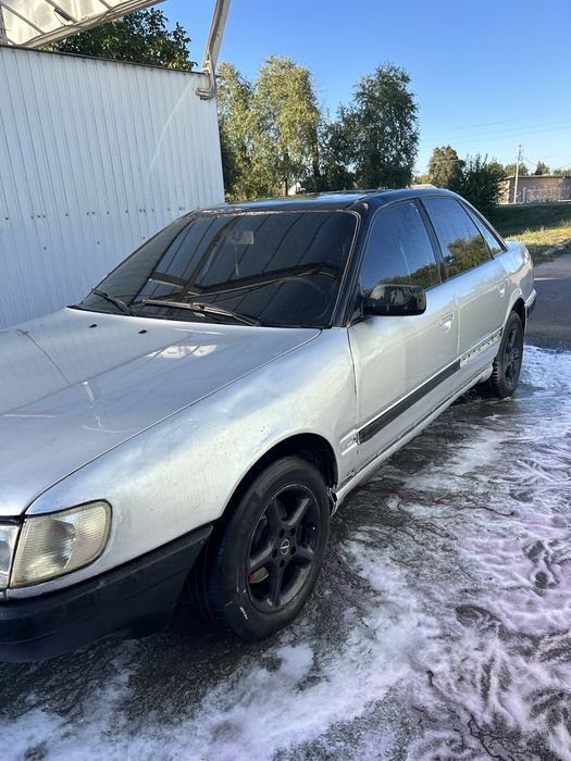 Продам ауді 100 С4