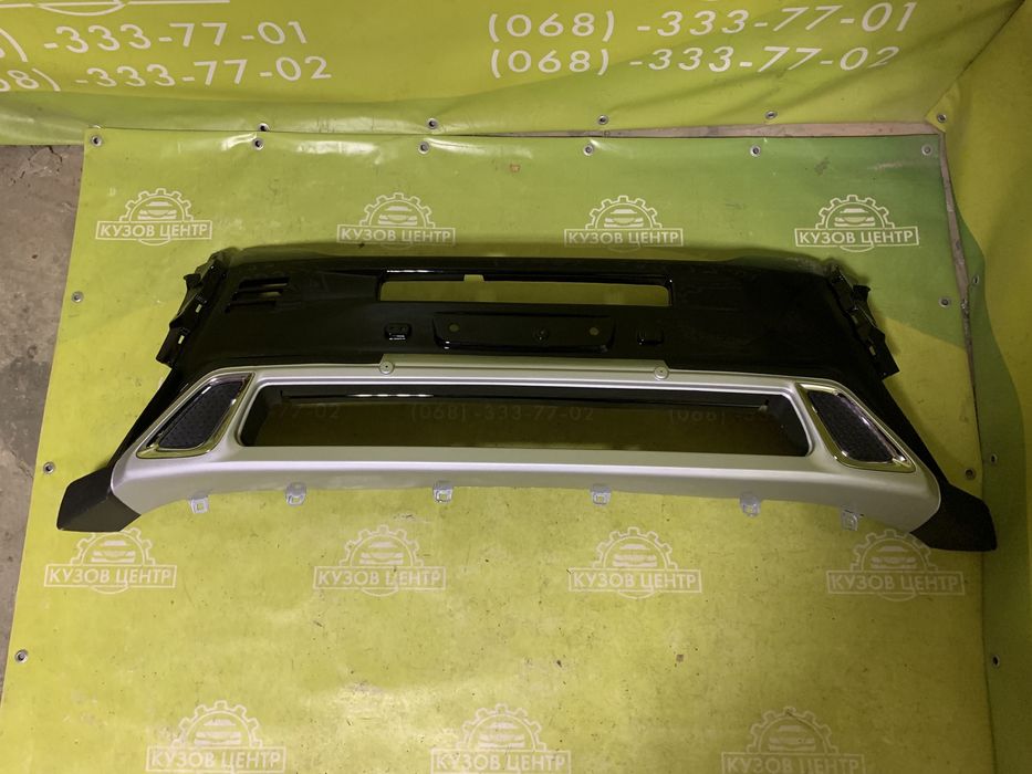 Бампер передний Mitsubishi Outlander  2018 2019 2020 2021 решетка губа