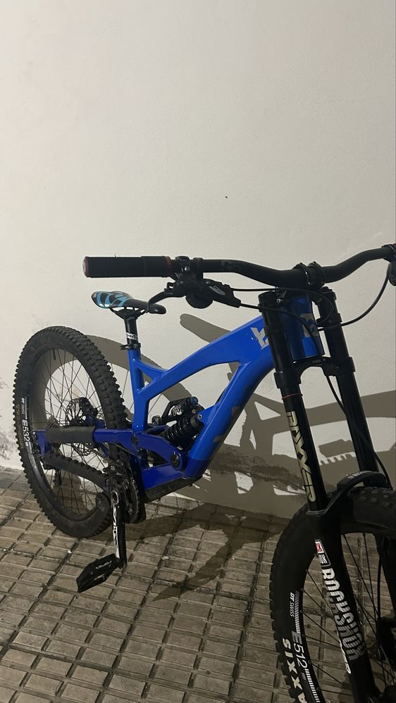 bicicleta downhill yt tues 2017