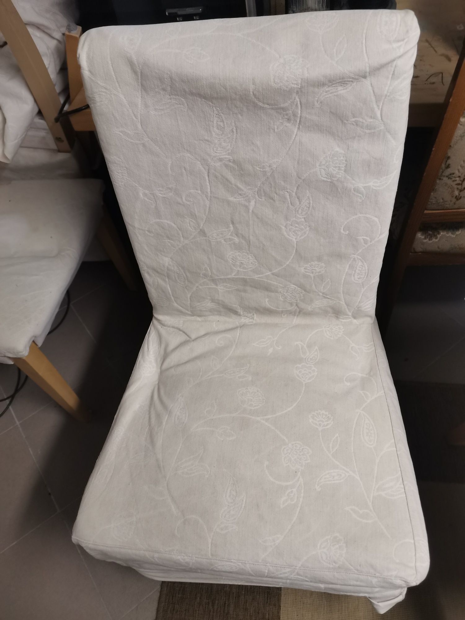 Białe krzesła 5 sztuk