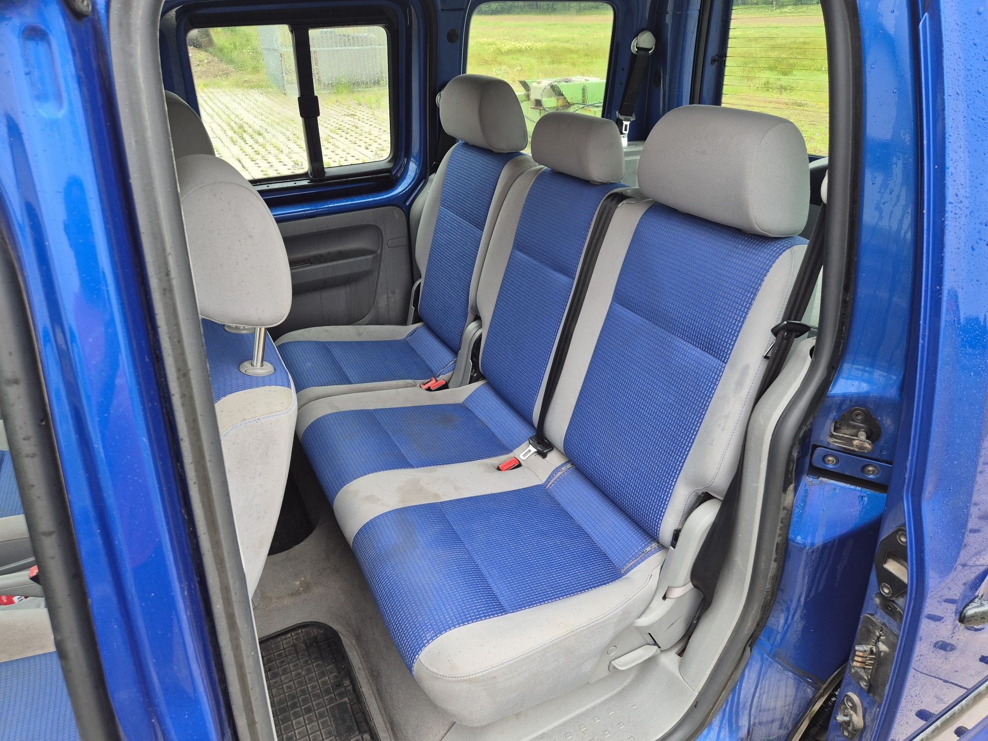 Vw caddy 1.9tdi 105km 7 osobowy