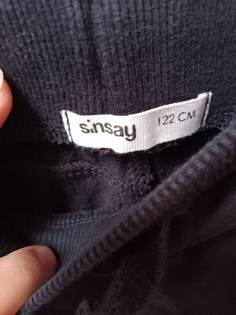 Spodnie chłopięce Sinsay r.122