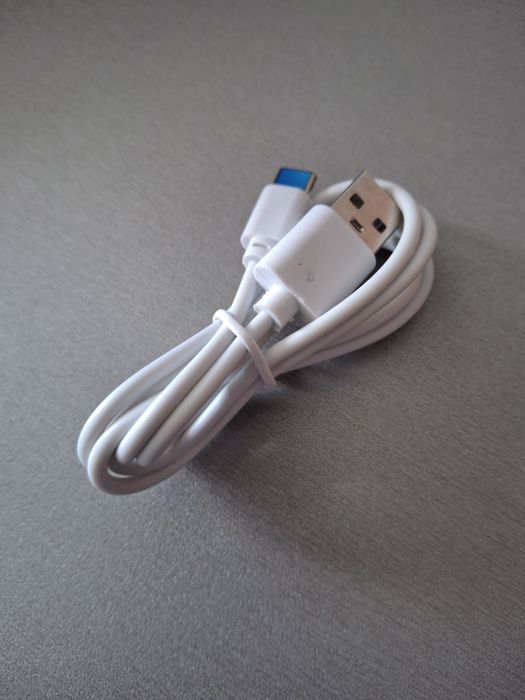 Молоковідсмоктувач електричний + міні набір в пологовий