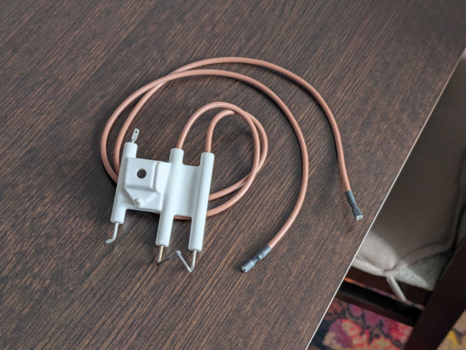 Elektrody zapłonowe i jonizacyjna Vaillant VU VUW VUI - 090724