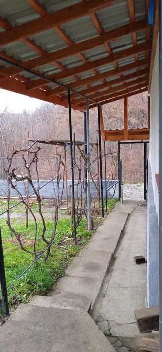 Здається Дім(дача) біля лісу та озера для житла і вдаленої роботи