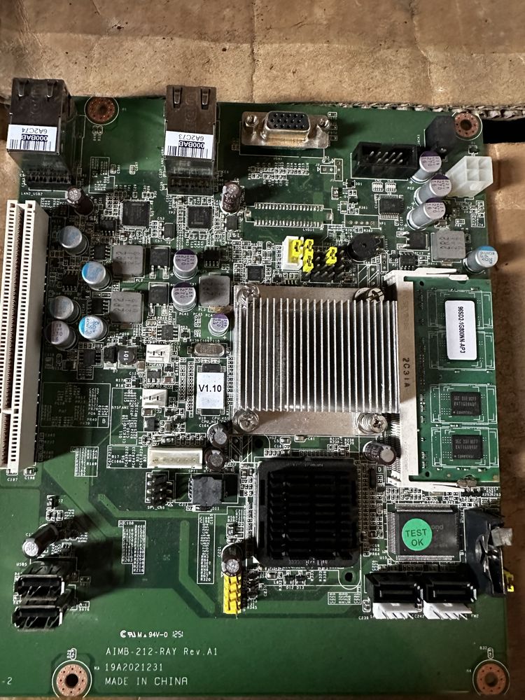 Материнская плата mITX Advantech AIMB-212
