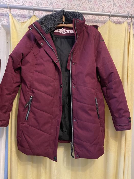 Теплі куртки та пальто