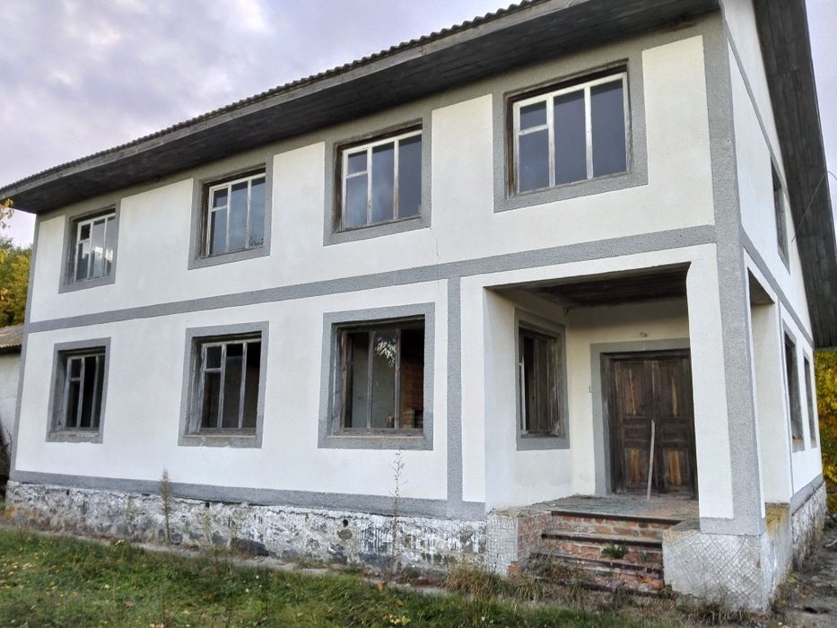 Недобудований будинок