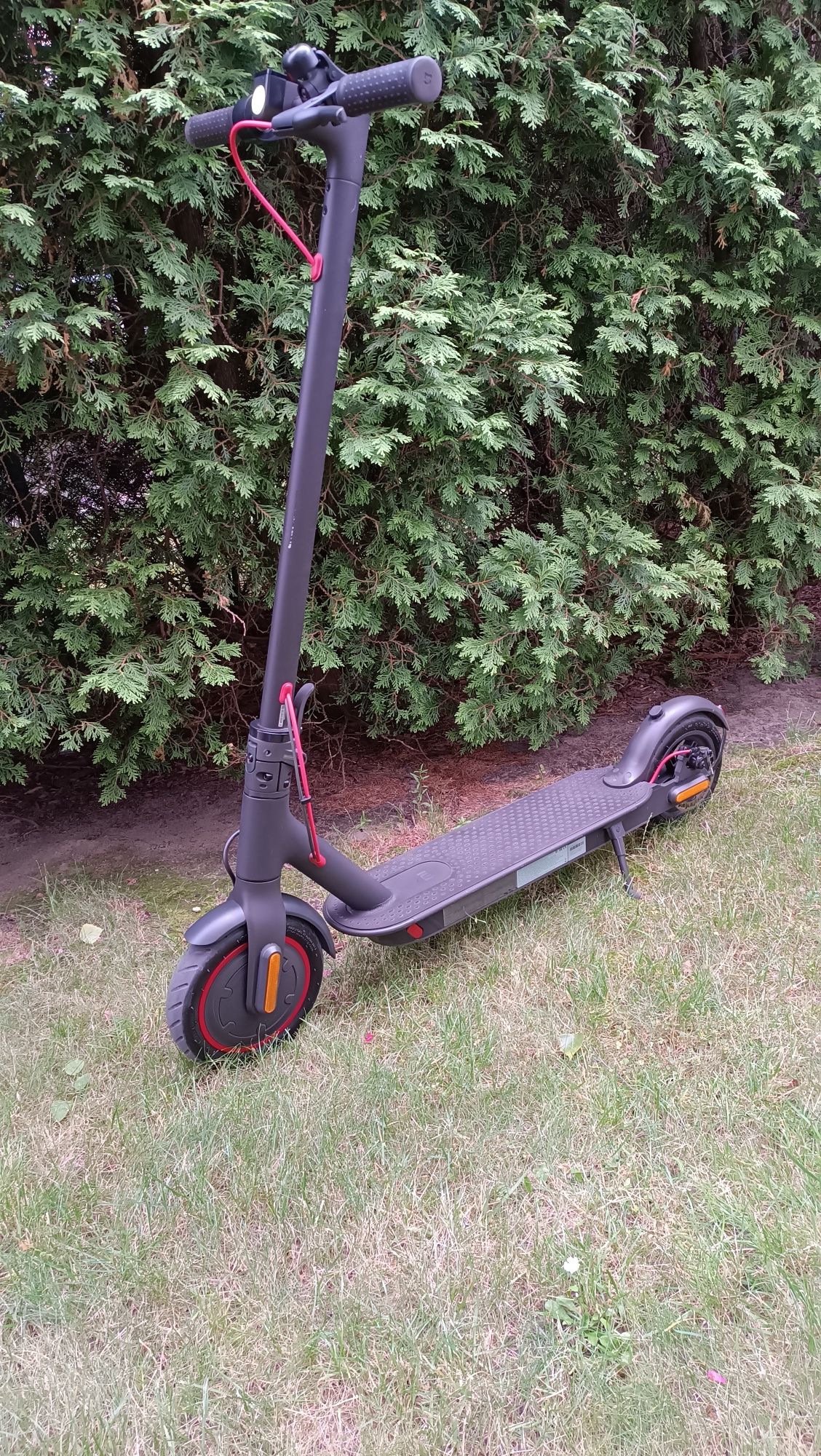 Zasięg 30km Hulajnoga Xiaomi M365 PRO 300W 12800mAh 36V