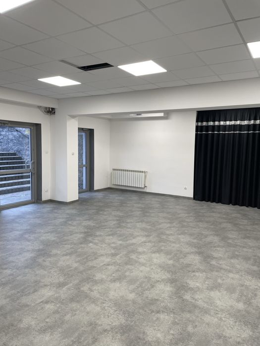 Sprzedam lokal w centrum o powierzchni 83,27 m2