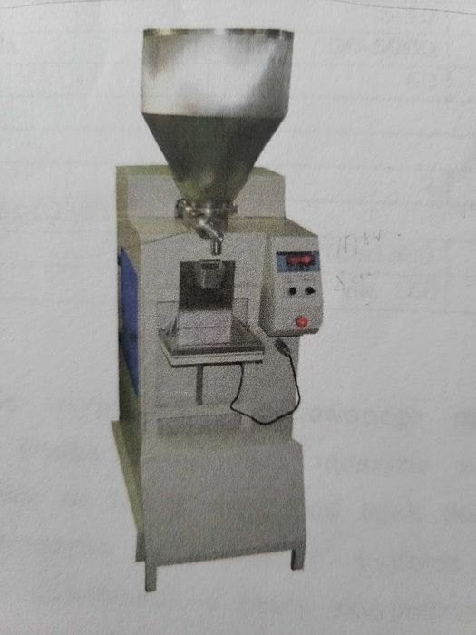 Maszyna Półautomatyczna PAPE-500 Do Materiałów Sypkich z Wagą