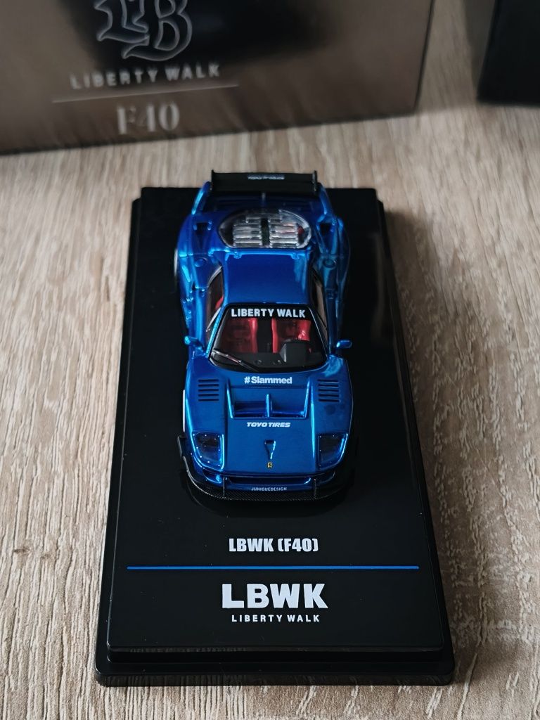 Inno 64 Ferrari F40 LBWK Chrome Black Liberty Walk Chase