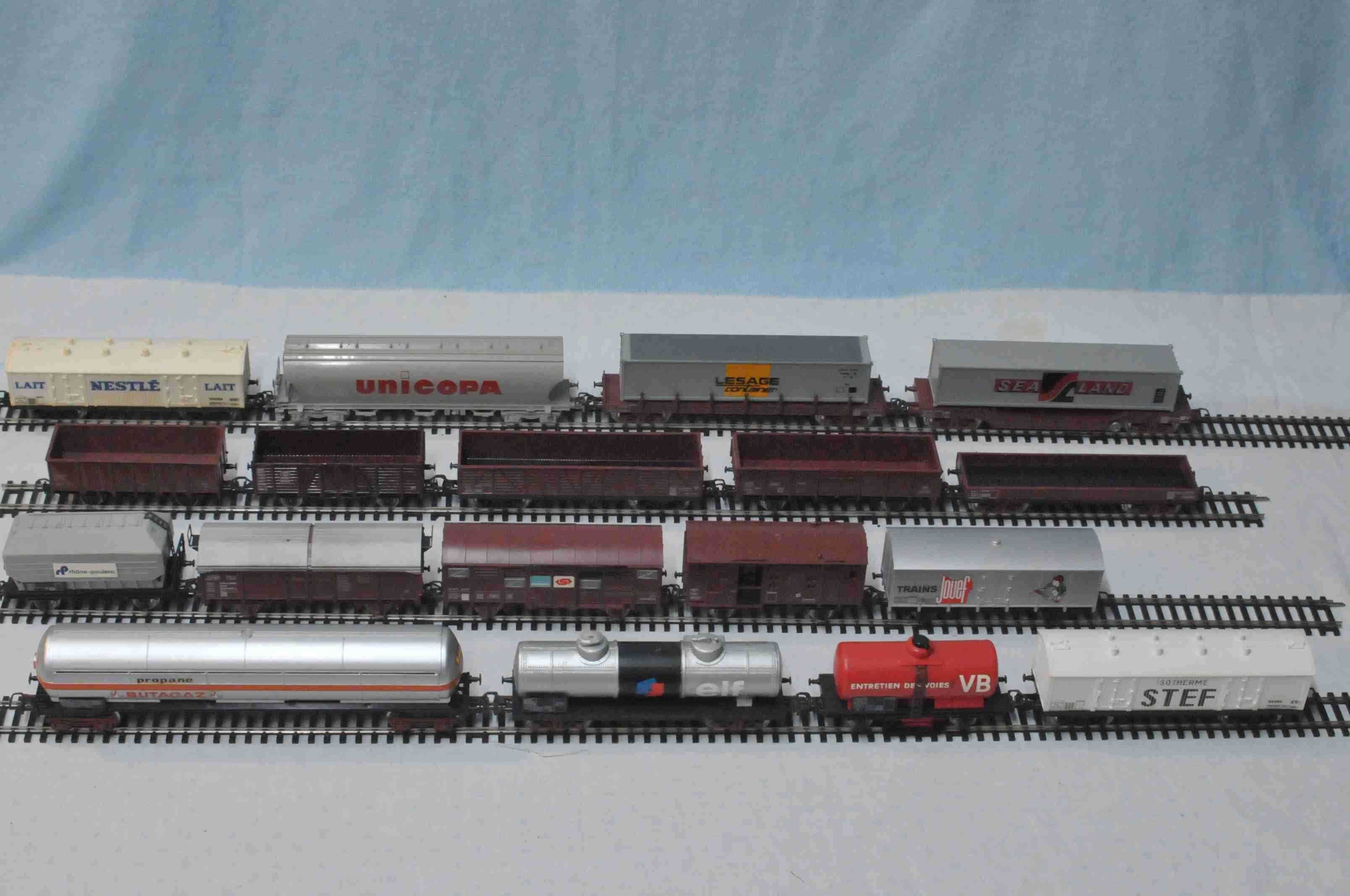 Pista de combóios H0 - Layout 245cm x 123cm
