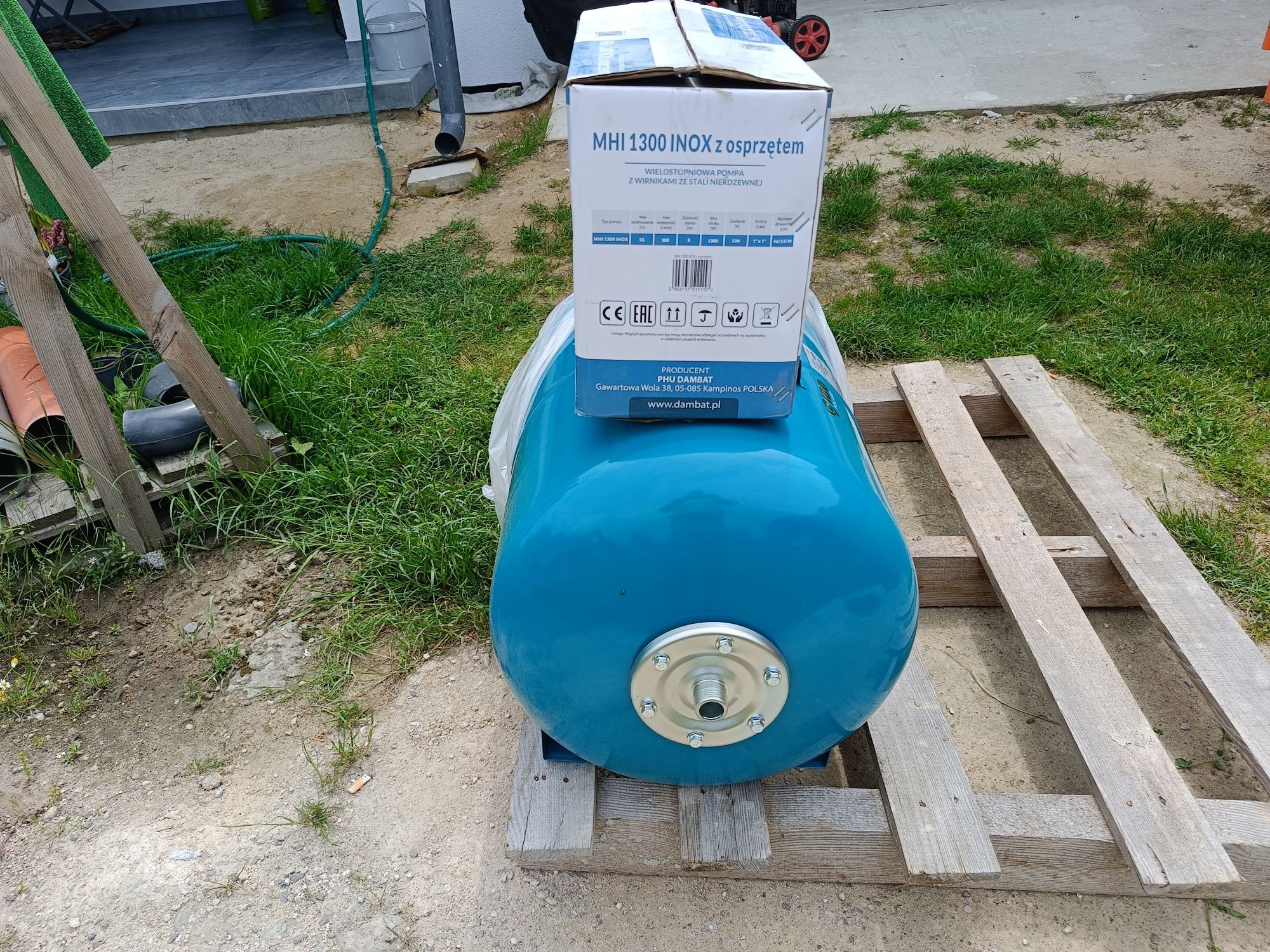 Pompa MHI 1300 INOX z osprzętem.